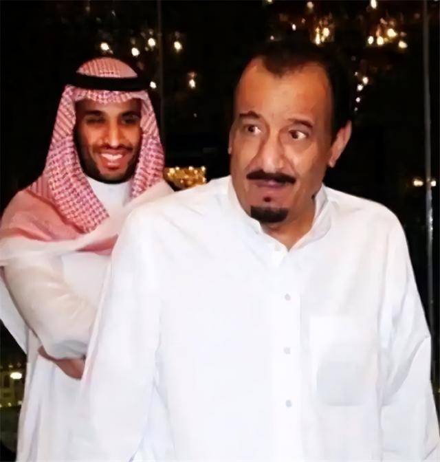 萨克拉门托国王训练开放日，关键时刻更衣室发声引欢呼，德甲在即，团队化学反应显著的简单介绍